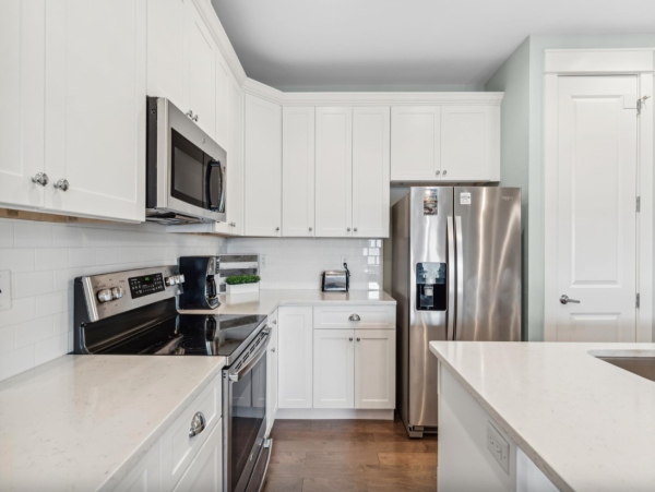 Luxury 5-Bedroom Vacation Townhome in Seagrove Beach - Golf Cart included